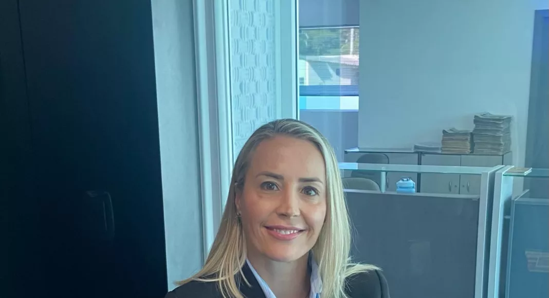 Advogada Michele explica que cobranças indevidas por possíveis associações (Foto: Marcos Jacobi) Advogada Michele explica que cobranças indevidas por possíveis associações (Foto: Marcos Jacobi)