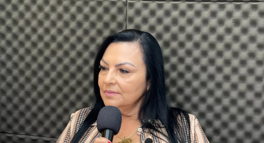Deputada Kelly Moraes concedeu entrevista para a Folha e Terra (Foto: Luana Weschenfelder/Folha do Mate)