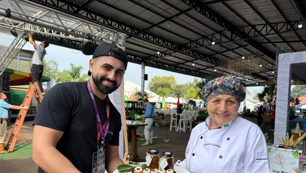 Jairo e Ludmila são os criadores do sushi com erva-mate. (Foto: Letícia Wacholz)